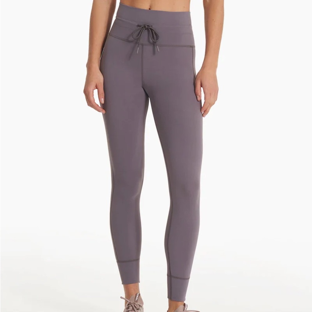 NWOT Vuori Daily Legging, BreatheInterlock - Sawyer M!